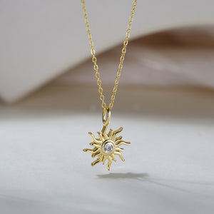 Clouds Lead The Sun In Summer, Fresh And Simple Fashion Pendant Necklace For Women, Light Luxury Niche High-end Sense Sterling Silver Collarbone Chain
