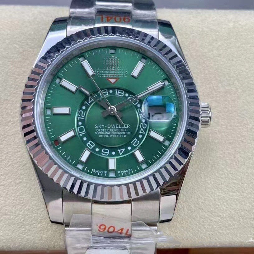 Dual Time Zone Men&#039;s Mechanical Watch