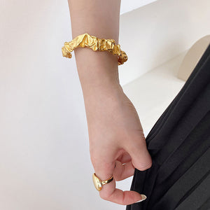 Korean Version Of Light Luxury Exaggerated Bracelet For Women Retro Fashion Heavy Industry Geometric Irregular Hip Hop Concave And Convex Tin Foil Bracelet Jewelry
