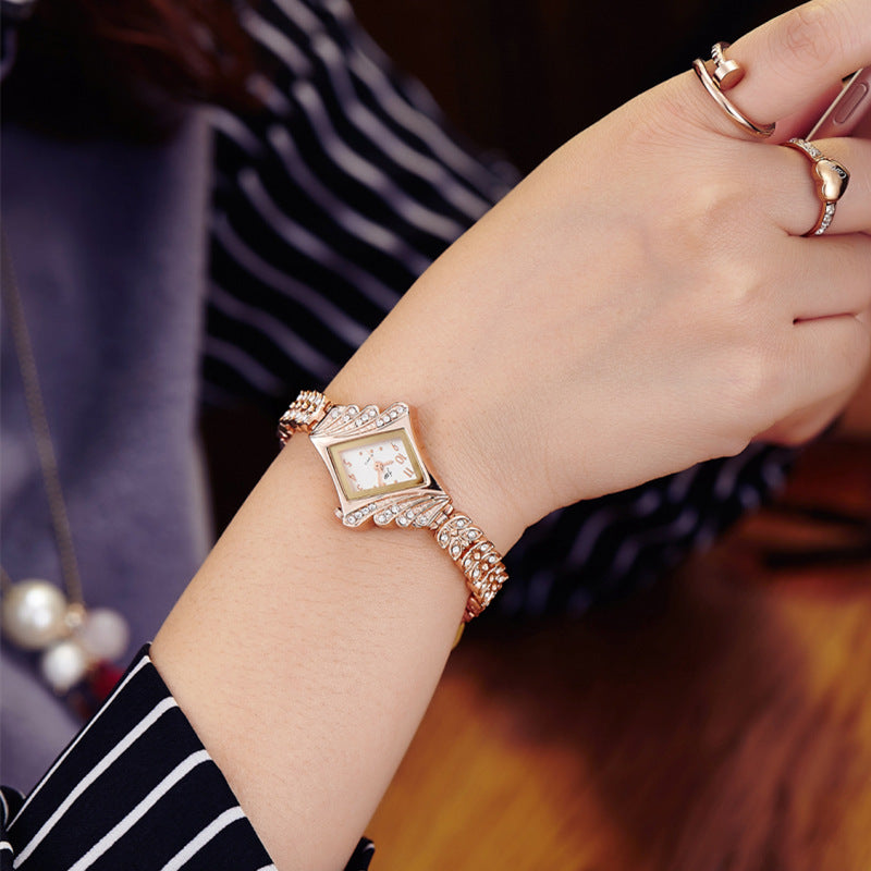 Bracelet Fashion Watch Women&#039;s Steel Band Rhinestone Student Quartz Ins Wind Electronic Ladies Fashion Watch